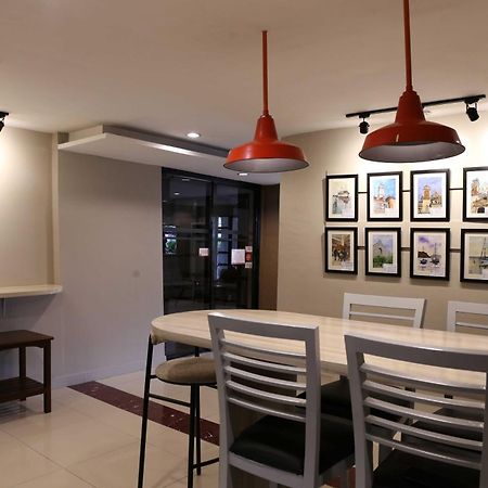 Travelbee Business Inn Cebu Extérieur photo